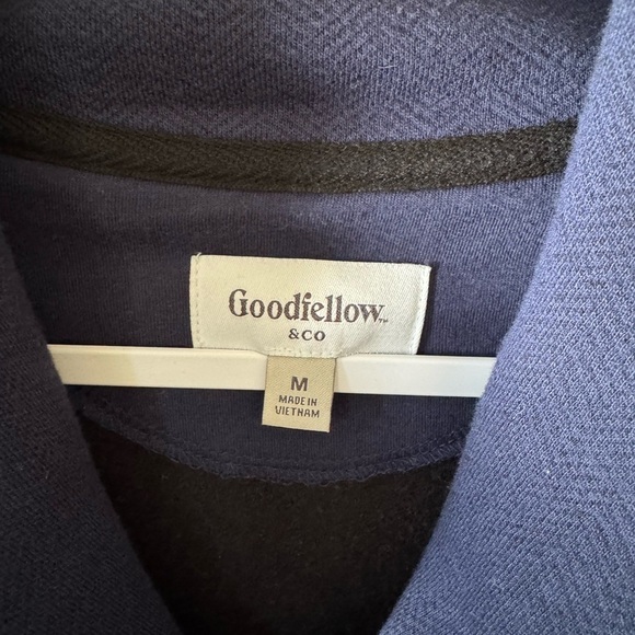 Goodfellow & Co Navy Shawl Collar Cardigan Size M
60% Cotton
40% Polyester - Picture 5 of 5